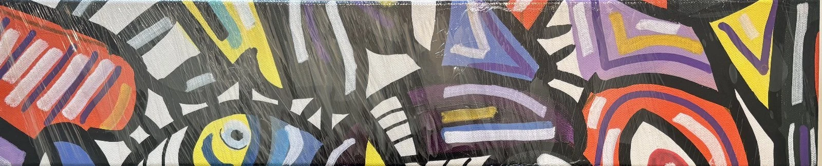 Franja estrecha de formas curvas y angulares en naranja, violeta, amarillo y blanco, con contornos negros y un ojo azul abajo. Mirada. Acrílico sobre lienzo, 60 x 13 cm, 2026. Caracas. Nicolás Lapadula
