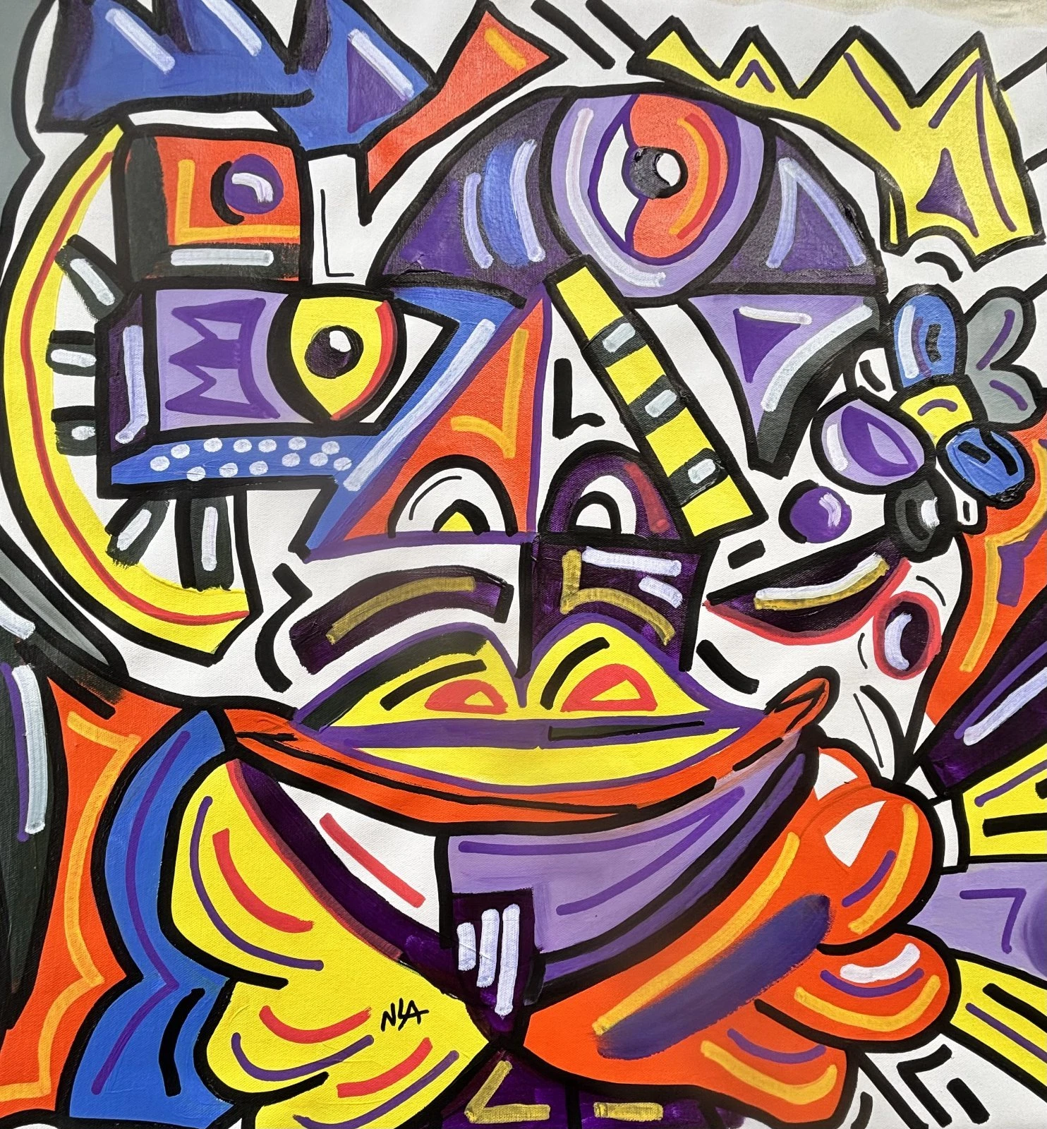 Rostro central de ojos grandes y boca amarilla, rodeado de formas violetas, naranjas, azules y amarillas con contorno negro. Sin título. Acrílico sobre lienzo, 60 x 60 cm, 2026. Caracas. Nicolás Lapadula